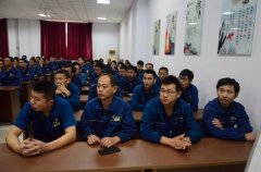 花二車間激勵員工爭創(chuàng)生產(chǎn)亮點 深化精益生產(chǎn)